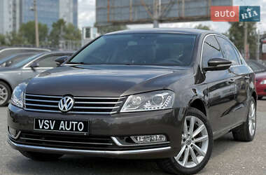 Седан Volkswagen Passat 2013 в 