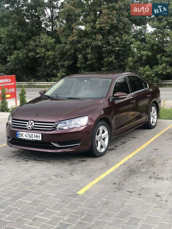 Седан Volkswagen Passat 2012 в 