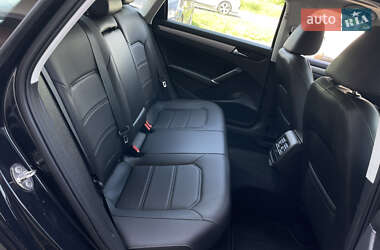 Седан Volkswagen Passat 2021 в 