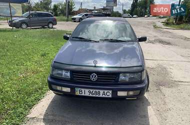 Седан Volkswagen Passat 1996 в Новомосковську