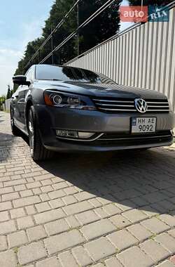Седан Volkswagen Passat 2014 в Одесі