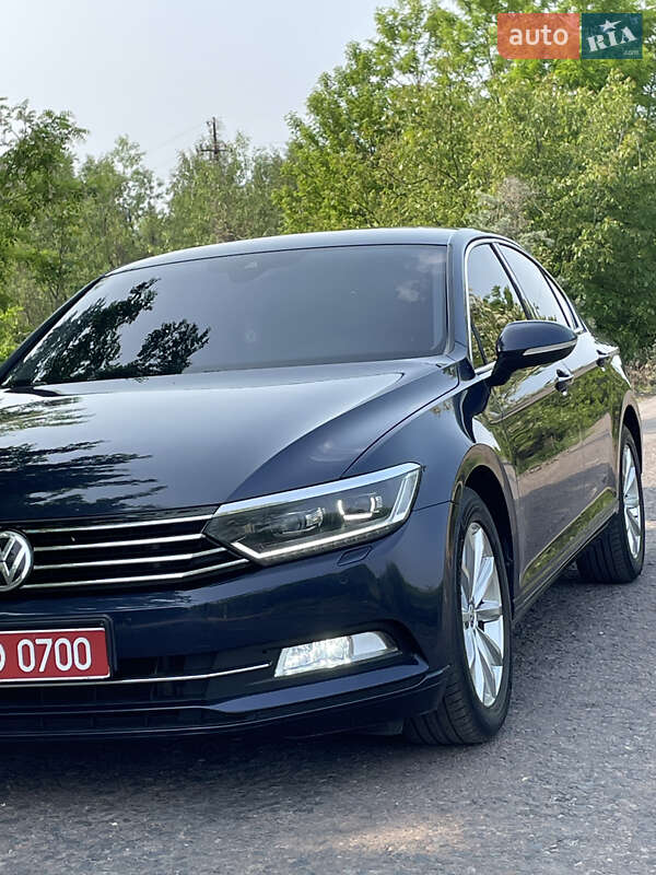 Седан Volkswagen Passat 2015 в Рожище