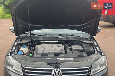 Универсал Volkswagen Passat 2013 в 