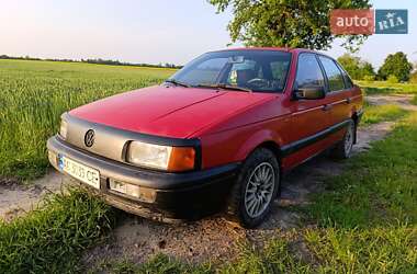Седан Volkswagen Passat 1989 в Володимирі