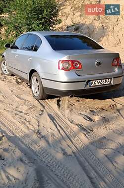Седан Volkswagen Passat 2006 в Харкові