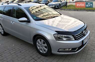 Універсал Volkswagen Passat 2011 в 