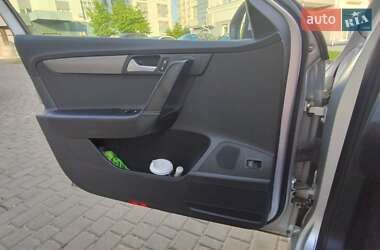 Універсал Volkswagen Passat 2011 в 