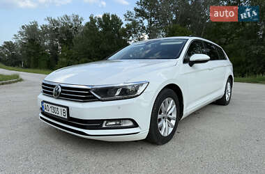 Универсал Volkswagen Passat 2015 в Берегово