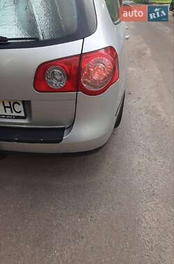 Універсал Volkswagen Passat 2008 в 