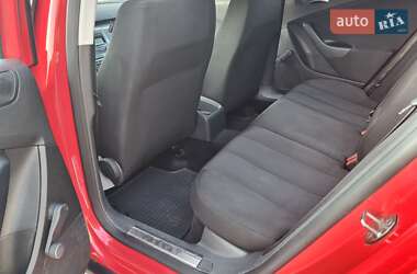 Универсал Volkswagen Passat 2010 в 
