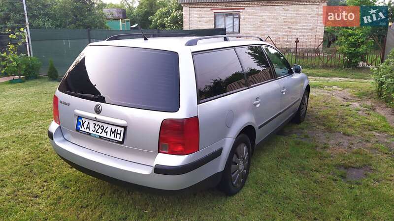 Универсал Volkswagen Passat 1998 в Киеве