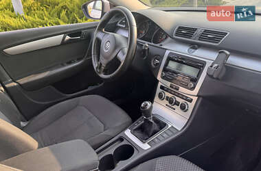 Универсал Volkswagen Passat 2013 в 
