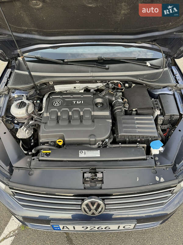 Седан Volkswagen Passat 2015 в Києві