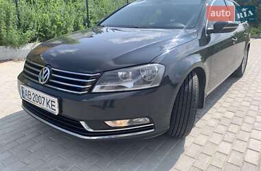 Універсал Volkswagen Passat 2012 в 