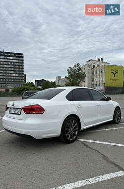 Седан Volkswagen Passat 2014 в 