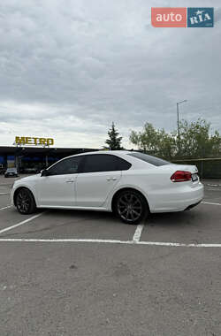 Седан Volkswagen Passat 2014 в 