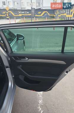 Универсал Volkswagen Passat 2018 в 
