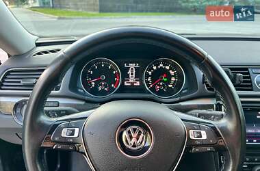 Седан Volkswagen Passat 2016 в 