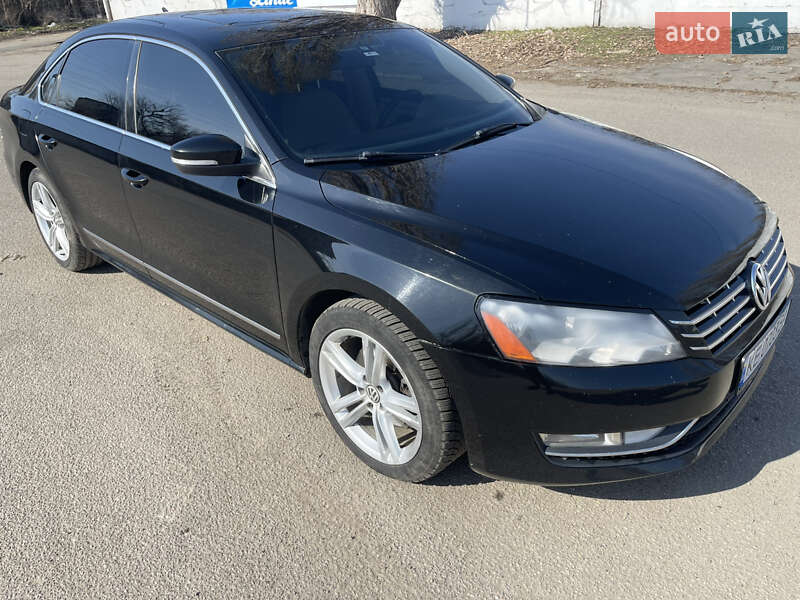 Седан Volkswagen Passat 2012 в Дніпрі