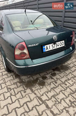Седан Volkswagen Passat 2001 в 
