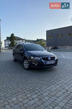Універсал Volkswagen Passat 2009 в Тернополі