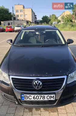 Универсал Volkswagen Passat 2008 в Пустомытах