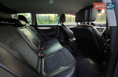 Универсал Volkswagen Passat 2012 в 