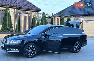 Седан Volkswagen Passat 2012 в 