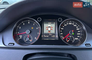 Седан Volkswagen Passat 2012 в 