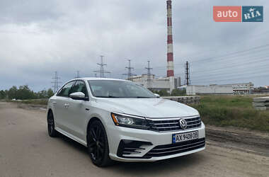 Седан Volkswagen Passat 2018 в Харькове