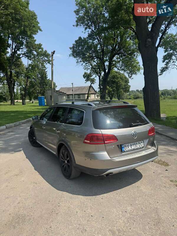 Універсал Volkswagen Passat 2012 в Теофіполі