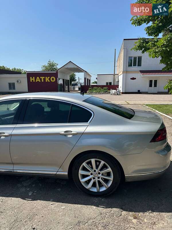 Седан Volkswagen Passat 2017 в Кривом Озере фото 6 Седан Volkswagen Passat 2017 в Кривом Озере