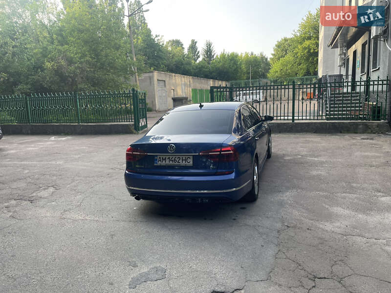 Седан Volkswagen Passat 2016 в Житомирі