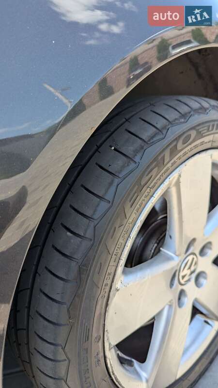 Седан Volkswagen Passat 2006 в Кропивницькому