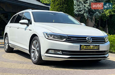 Универсал Volkswagen Passat 2015 в Львове