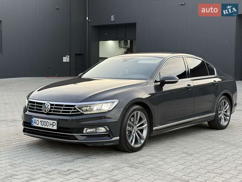 Седан Volkswagen Passat 2015 в 