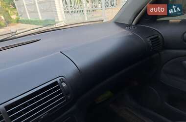 Универсал Volkswagen Passat 2000 в 