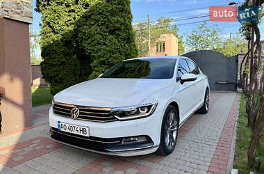 Седан Volkswagen Passat 2016 в 