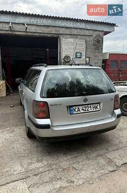 Универсал Volkswagen Passat 2003 в Коростене