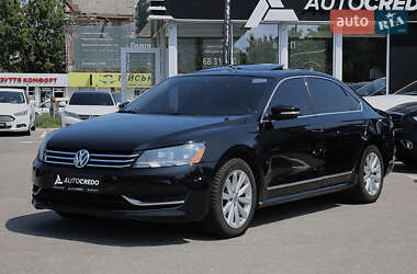 Седан Volkswagen Passat 2012 в Харкові