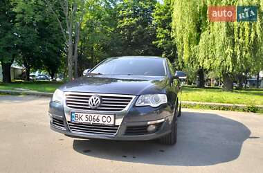 Седан Volkswagen Passat 2008 в Рівному