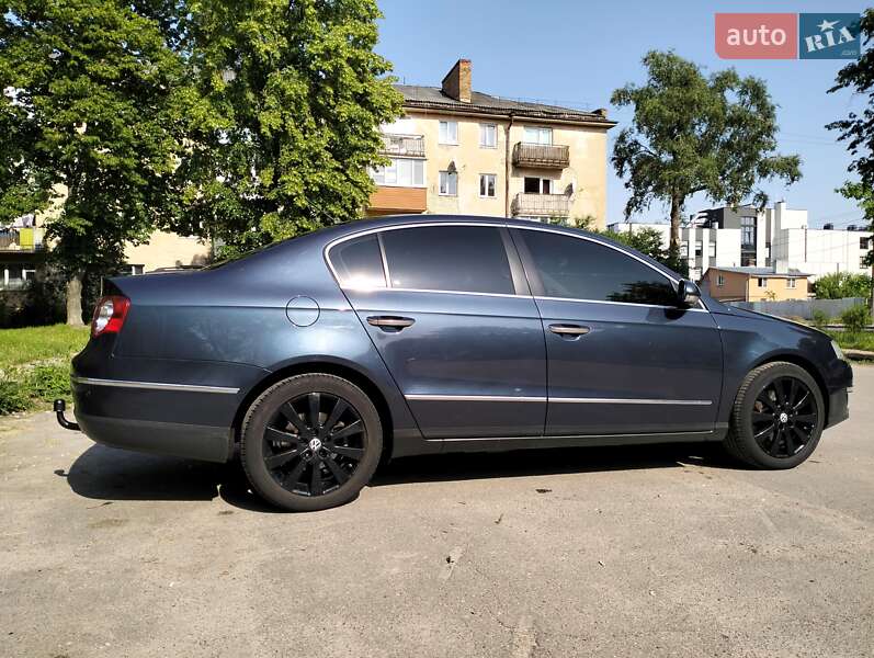 Седан Volkswagen Passat 2008 в Рівному