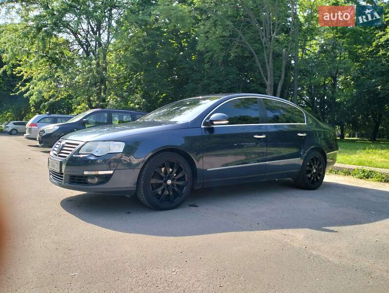 Седан Volkswagen Passat 2008 в Рівному