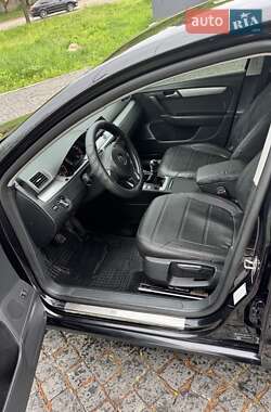 Седан Volkswagen Passat 2012 в 
