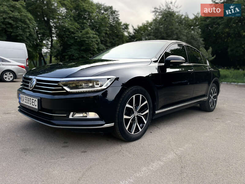 Седан Volkswagen Passat 2018 в Києві