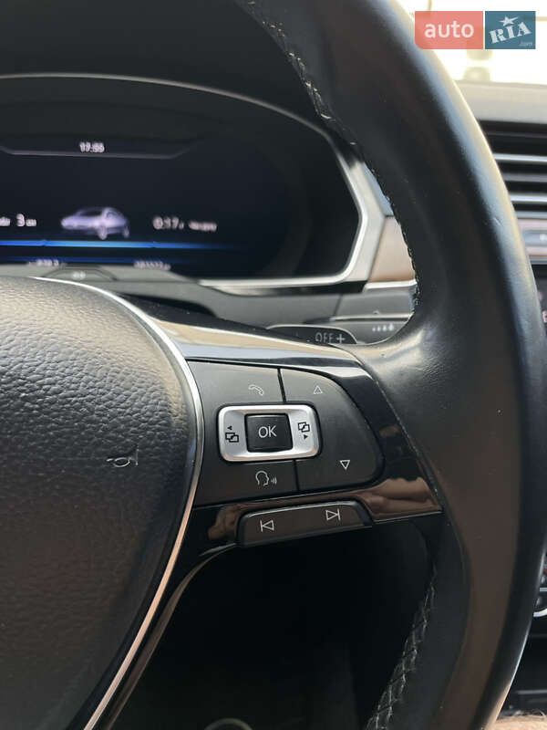 Седан Volkswagen Passat 2018 в Києві