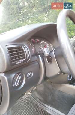 Седан Volkswagen Passat 1999 в 