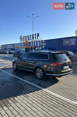 Универсал Volkswagen Passat 2011 в 