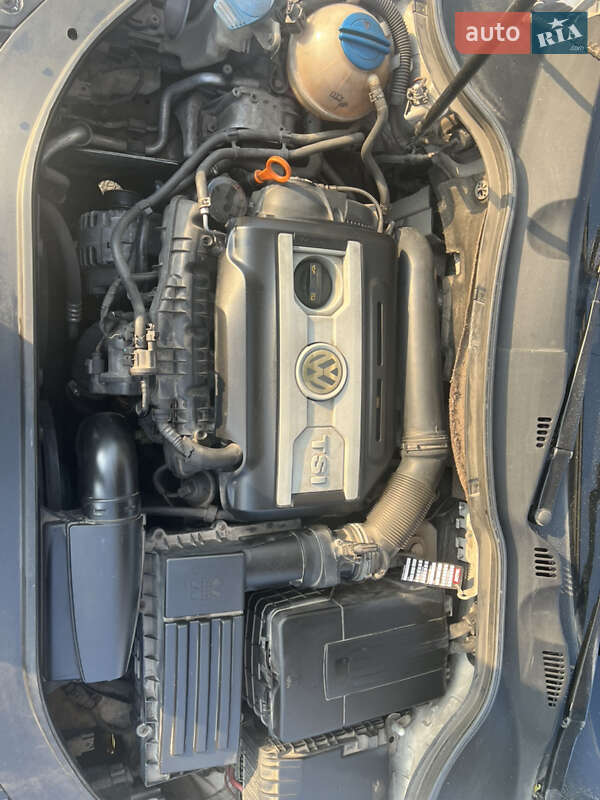 Седан Volkswagen Passat 2008 в Киеве