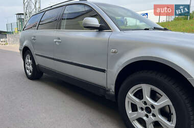 Универсал Volkswagen Passat 2002 в 